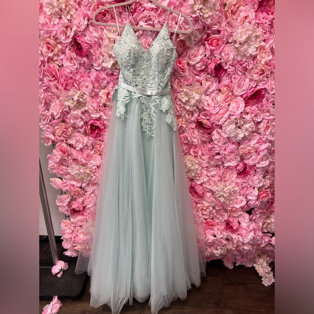 Tiffany Designs 16362 size 2 aqua a line dress with tulle. Tie up back - Picture 3 of 6